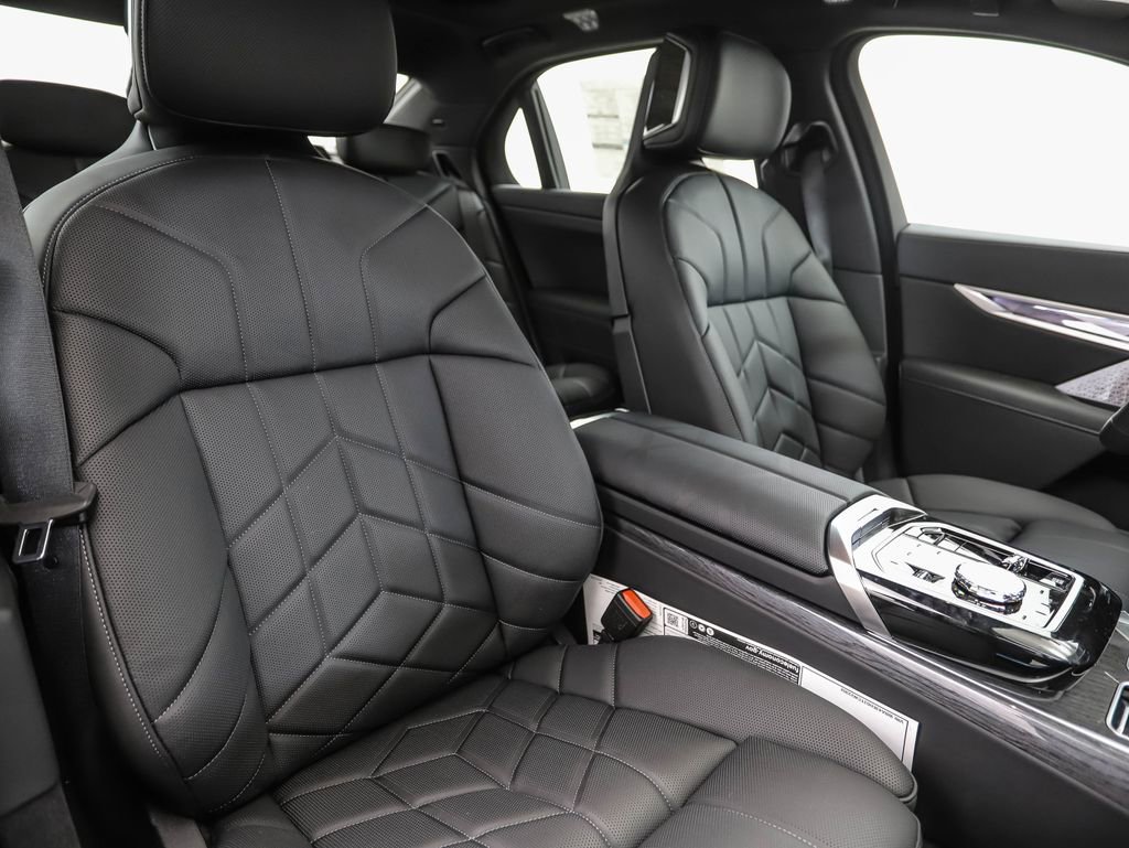 Used 2026 BMW 750e xDrive 750e xDrive w/ Executive Package image 33