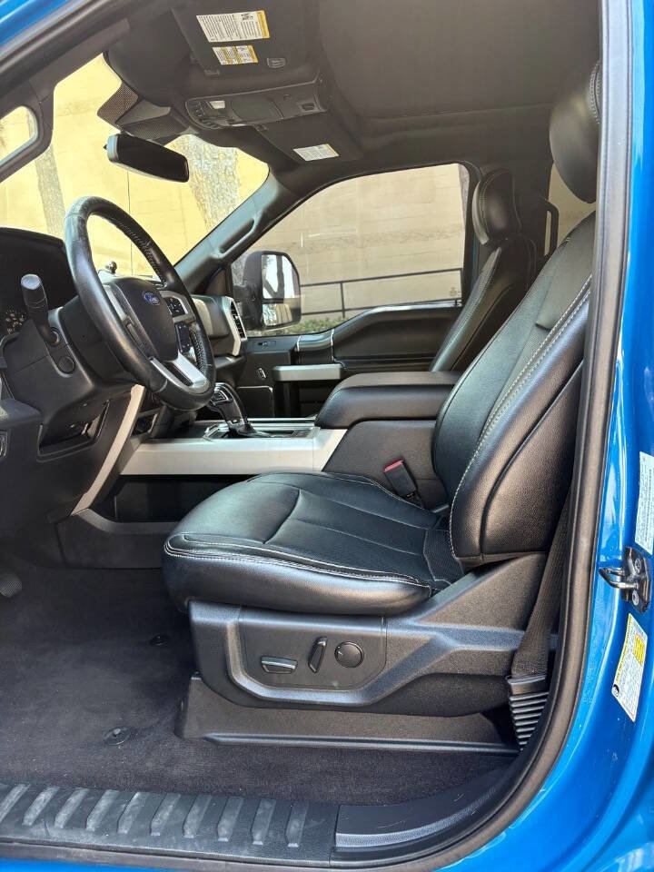 Used 2019 Ford F150 Lariat w/ Equipment Group 502A Luxury AWD/4WD image 12