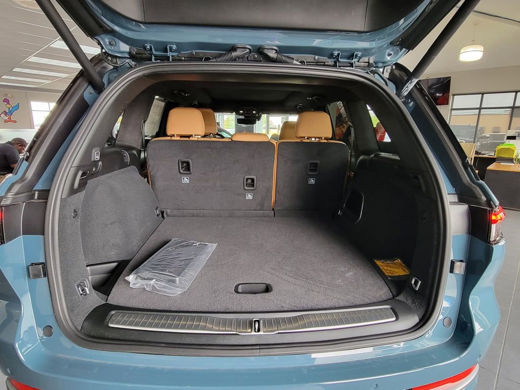 New 2026 Jeep Grand Cherokee Summit AWD/4WD image 7