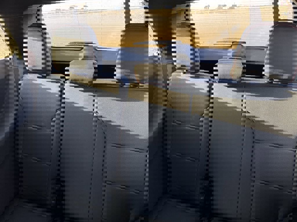 Used 2025 Chevrolet Traverse Z71 image 11