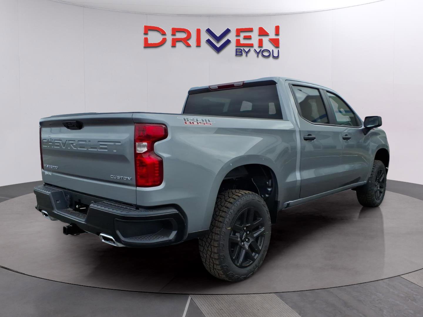 New 2026 Chevrolet Silverado 1500 Custom Trail Boss w/ LPO, Dark Essentials Package AWD/4WD image 5
