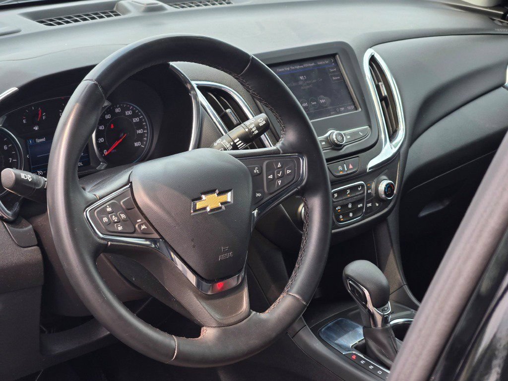 Used 2023 Chevrolet Equinox LT FWD image 22