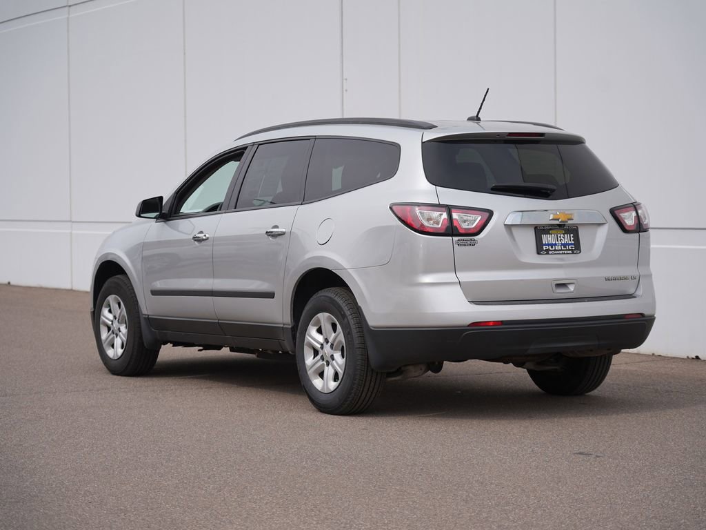 Used 2015 Chevrolet Traverse LS image 5