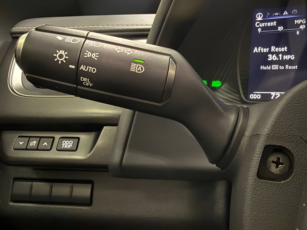 Used 2021 Lexus UX 200 w/ Accessory Package (Z1) FWD image 21