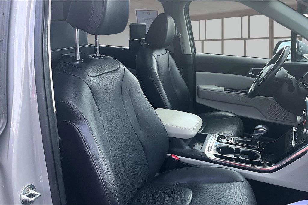 Used 2022 Kia Carnival SX Prestige FWD image 8