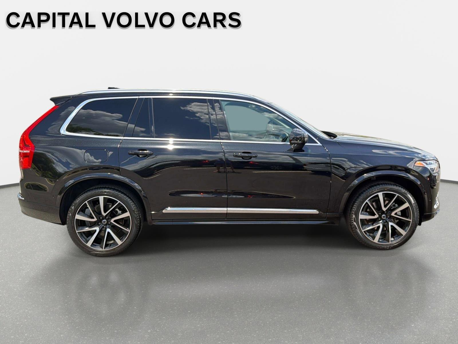 Used 2023 Volvo XC90 B6 Plus w/ Protection Package Premier AWD/4WD image 4