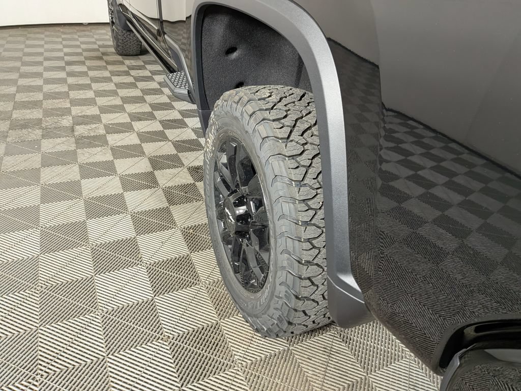 New 2026 Chevrolet Silverado 2500 High Country w/ High Country Premium Package AWD/4WD image 12