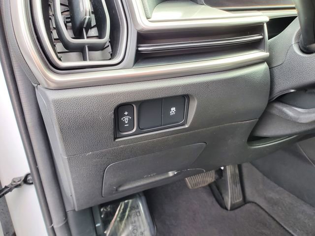 Used 2024 Kia Sorento S image 12