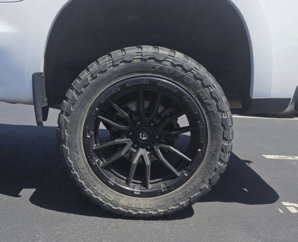 Used 2021 Chevrolet Silverado 1500 RST AWD/4WD image 4