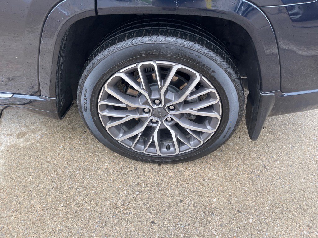 Certified 2023 Jeep Grand Cherokee L Summit AWD/4WD image 9