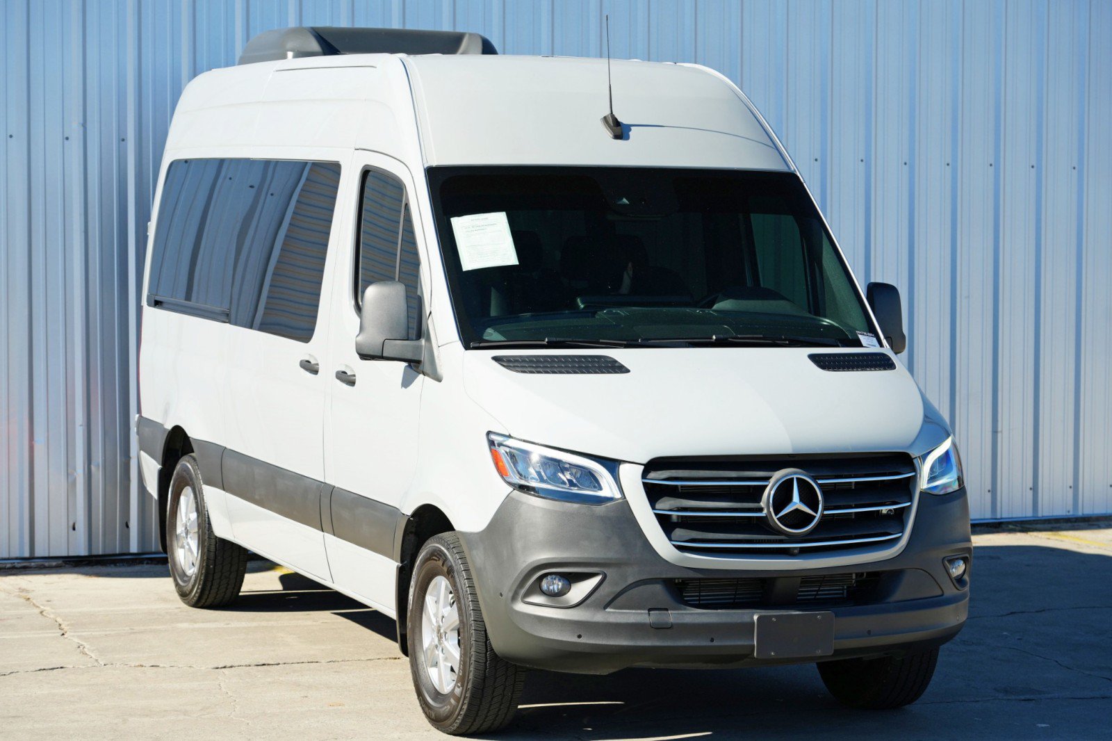 Used 2022 Mercedes-Benz Sprinter 1500 image 49