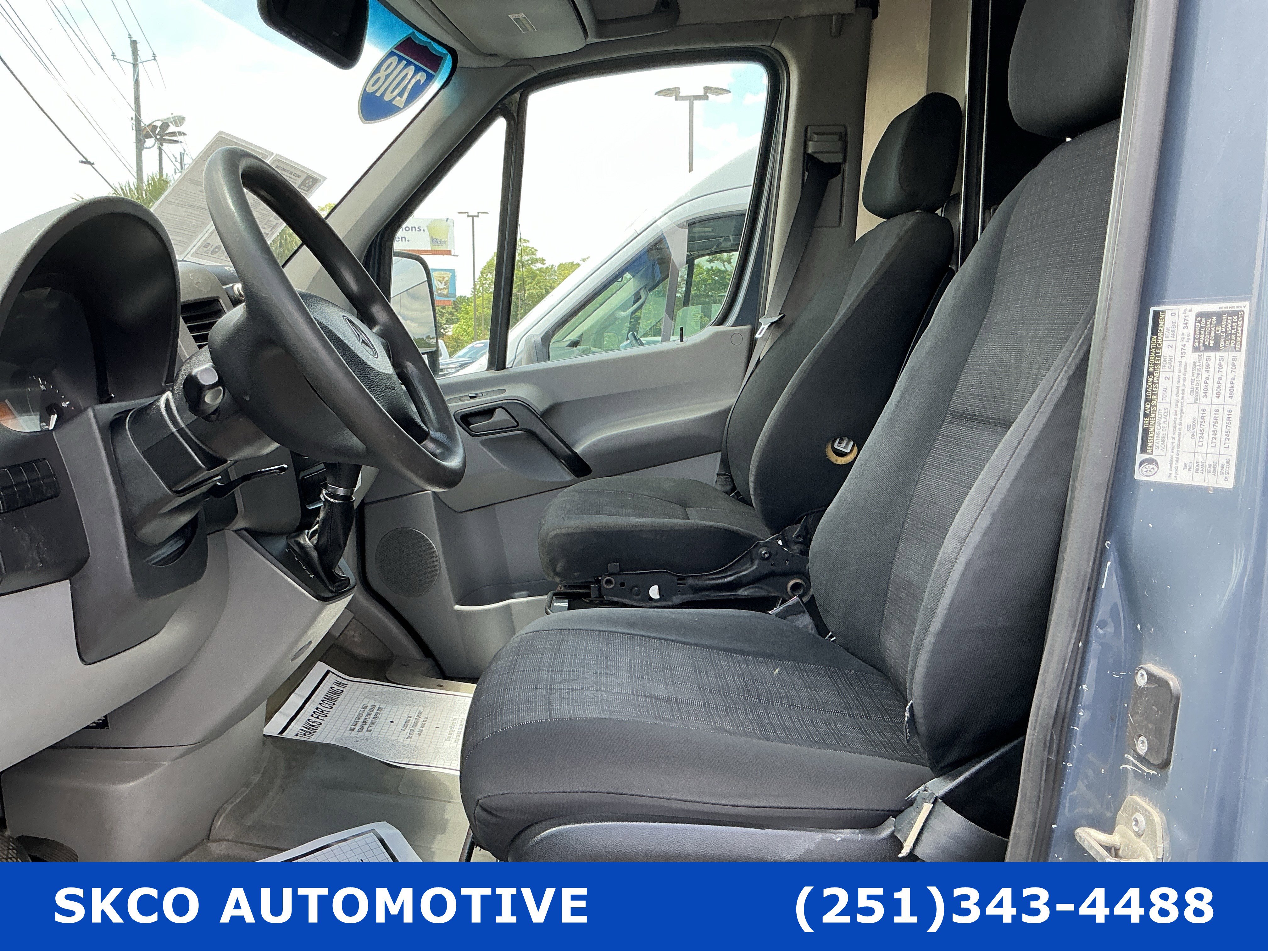 Used 2018 Mercedes-Benz Sprinter 2500 image 11