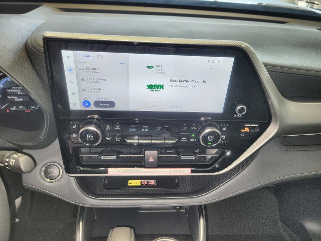 New 2026 Toyota Highlander Platinum AWD/4WD image 16