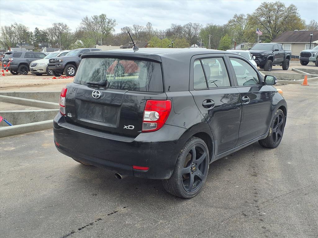 Used 2010 Scion xD image 4
