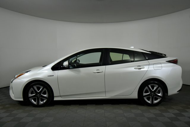 Used 2018 Toyota Prius Four Touring image 16