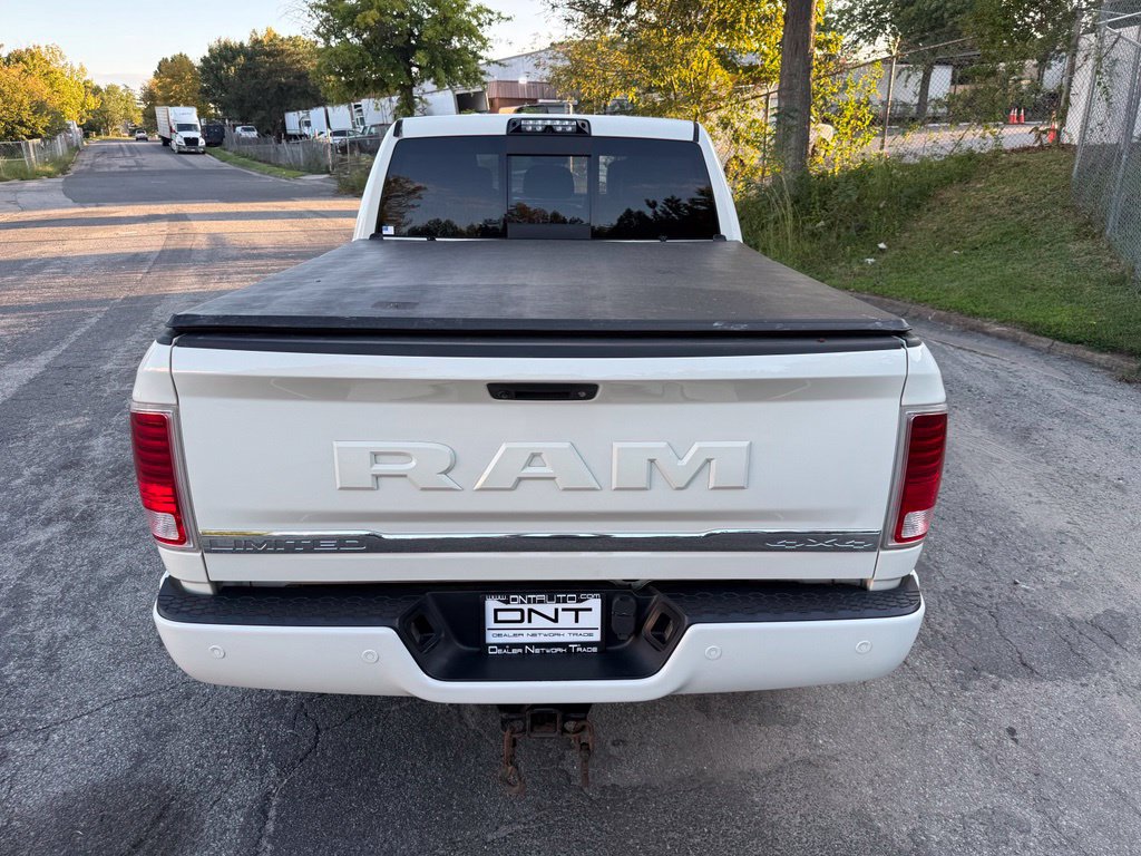Used 2018 RAM 3500 Laramie Longhorn AWD/4WD image 3