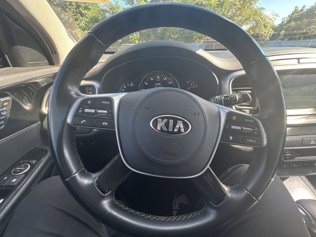 Used 2019 Kia Sorento SX image 12