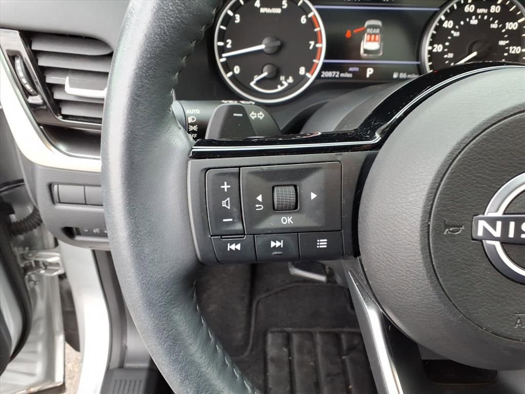 Used 2023 Nissan Rogue SV w/ SV Premium Package image 21