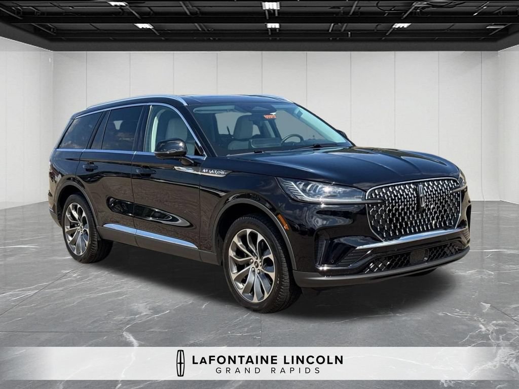 Certified 2026 Lincoln Aviator AWD image 7