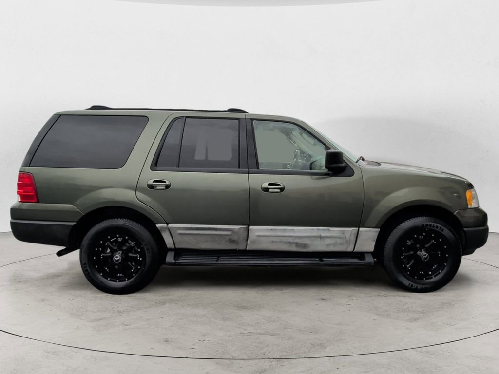 Used 2004 Ford Expedition XLT AWD/4WD image 6