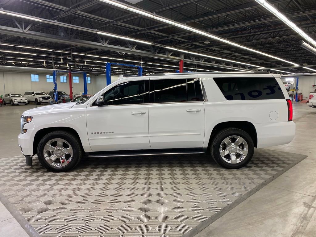 Used 2019 Chevrolet Suburban Premier AWD/4WD image 9