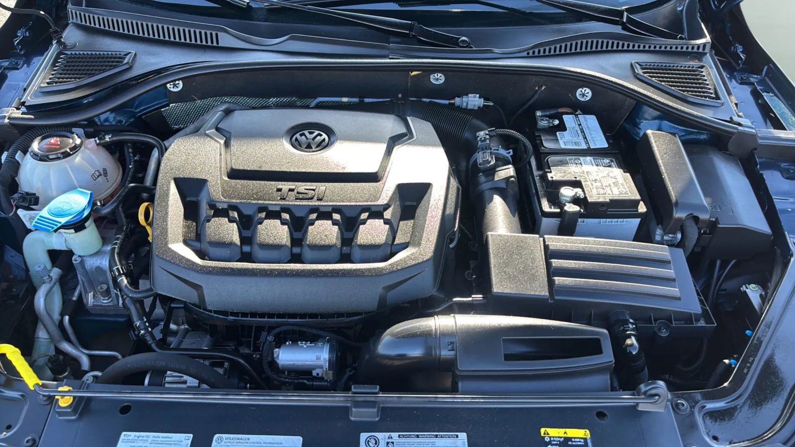 Used 2020 Volkswagen Passat 2.0T SEL FWD image 18