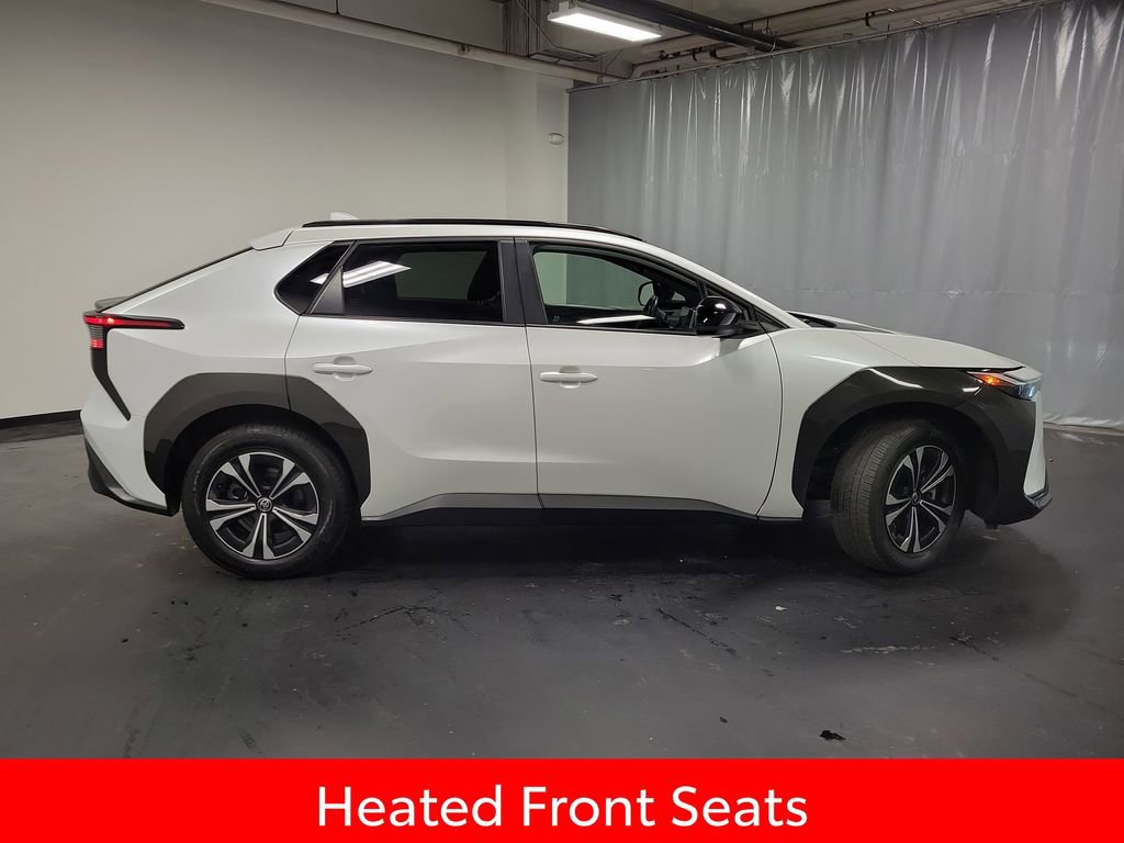 Used 2023 Toyota bZ4X XLE w/ Weather Package image 9