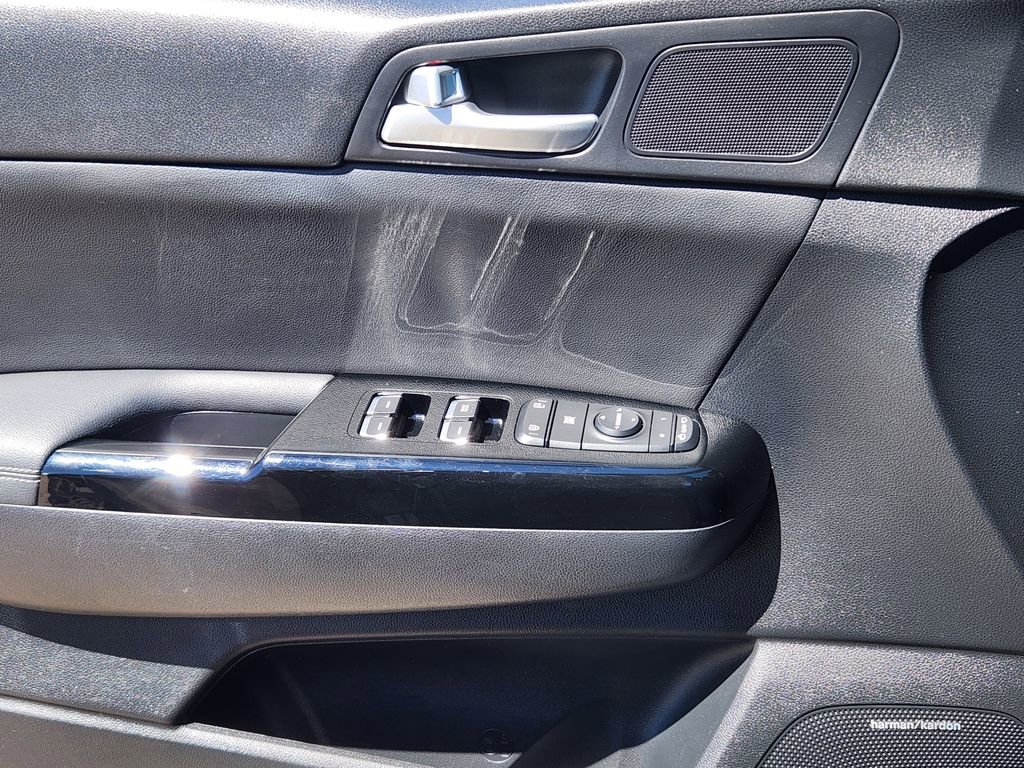 Used 2020 Kia Sportage EX w/ Option Group 15 image 6