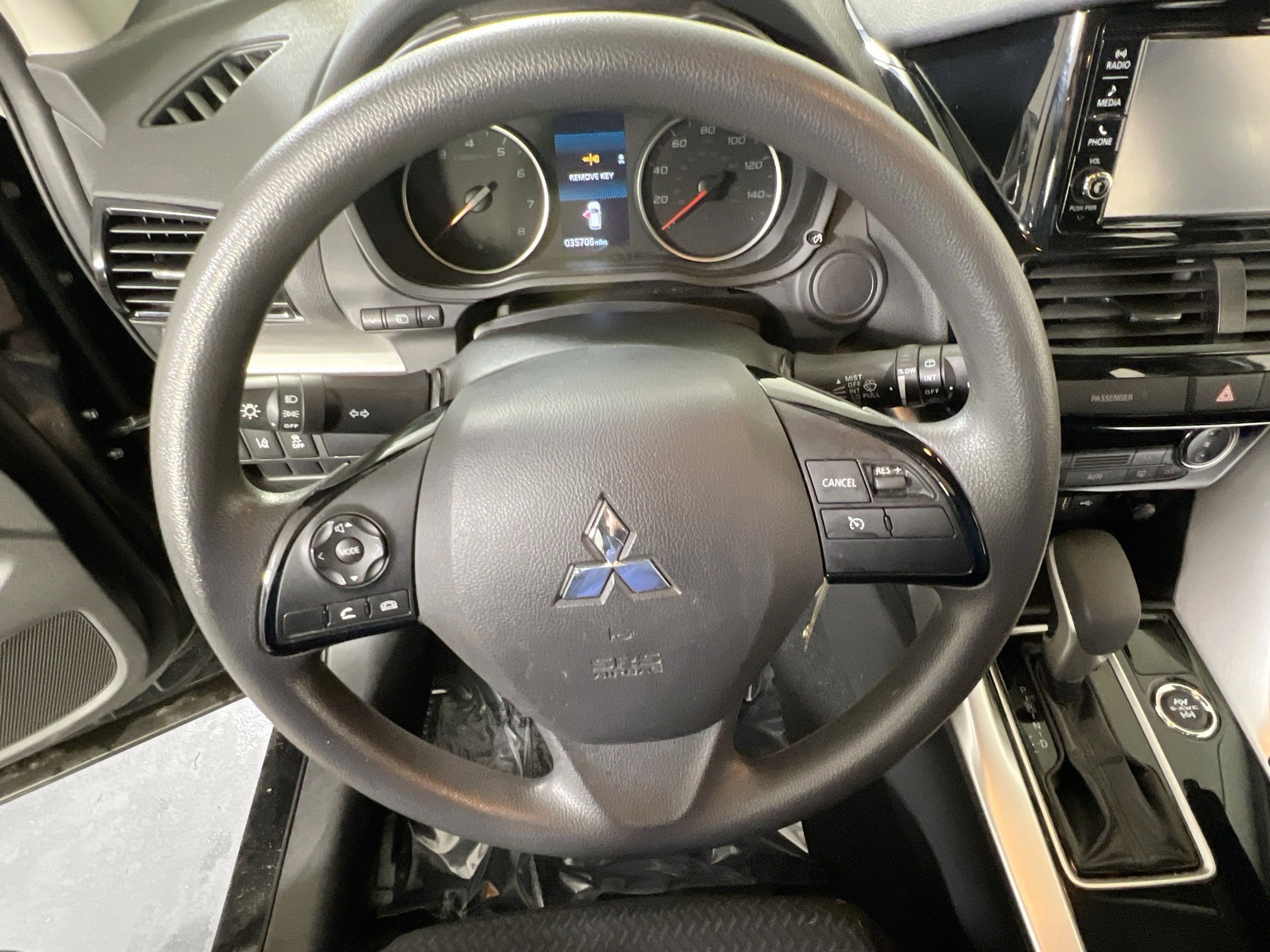 Used 2022 Mitsubishi Eclipse Cross ES image 11