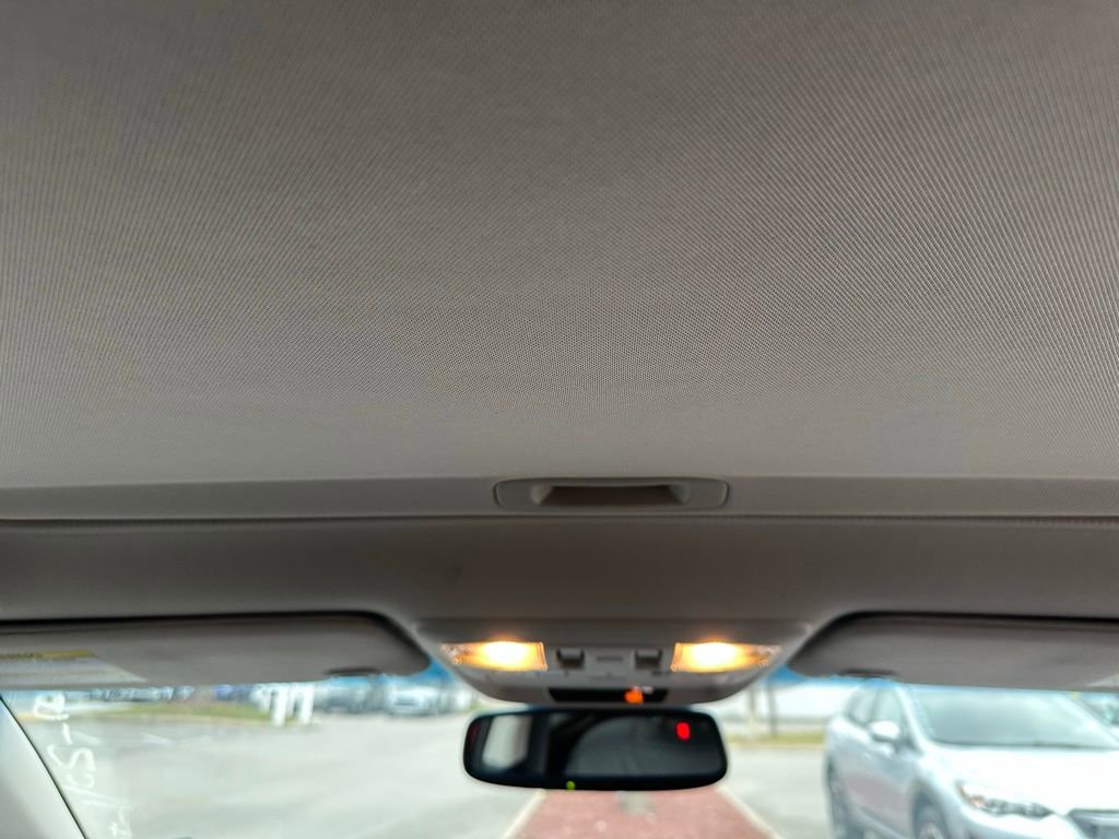 Used 2017 Subaru Outback 2.5i Limited w/ Popular Package #5 image 20