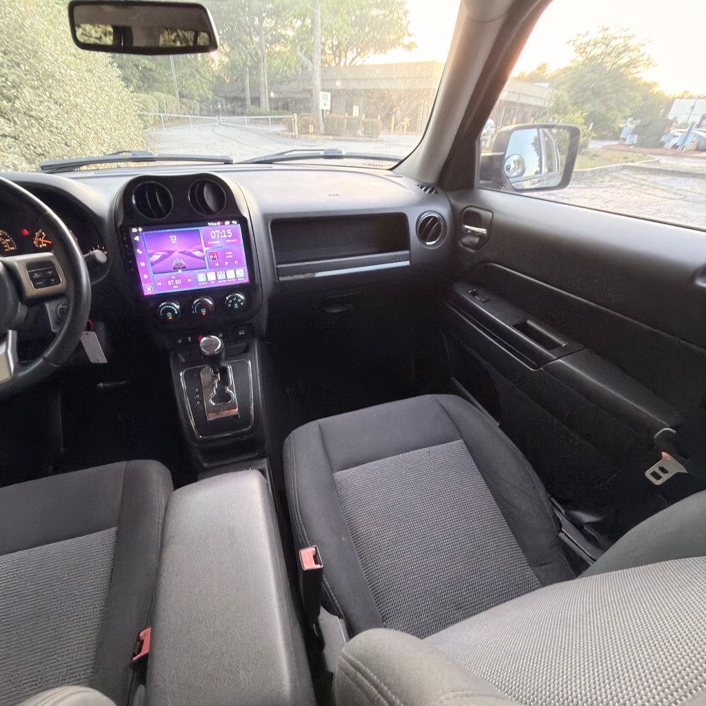 Used 2014 Jeep Patriot Latitude AWD/4WD image 25