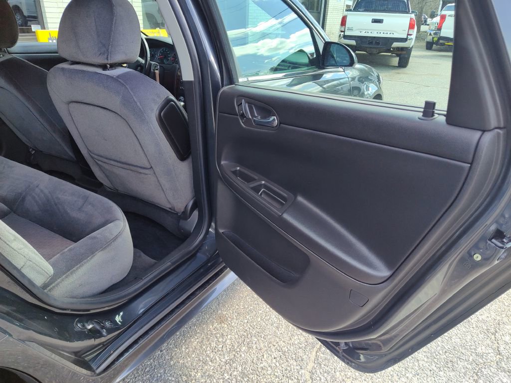 Used 2013 Chevrolet Impala LT image 15