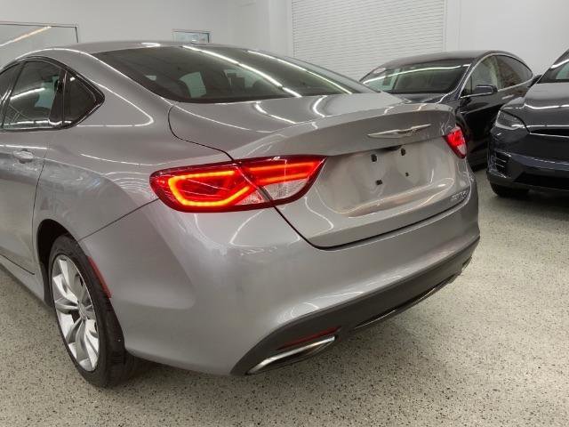Used 2016 Chrysler 200 S image 37