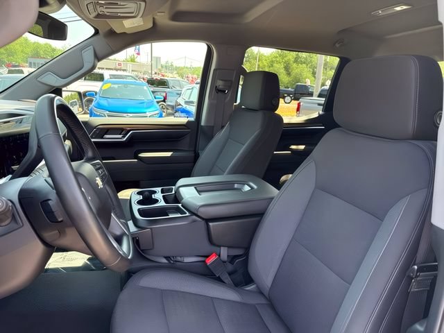 Used 2024 Chevrolet Silverado 1500 LT AWD/4WD image 15