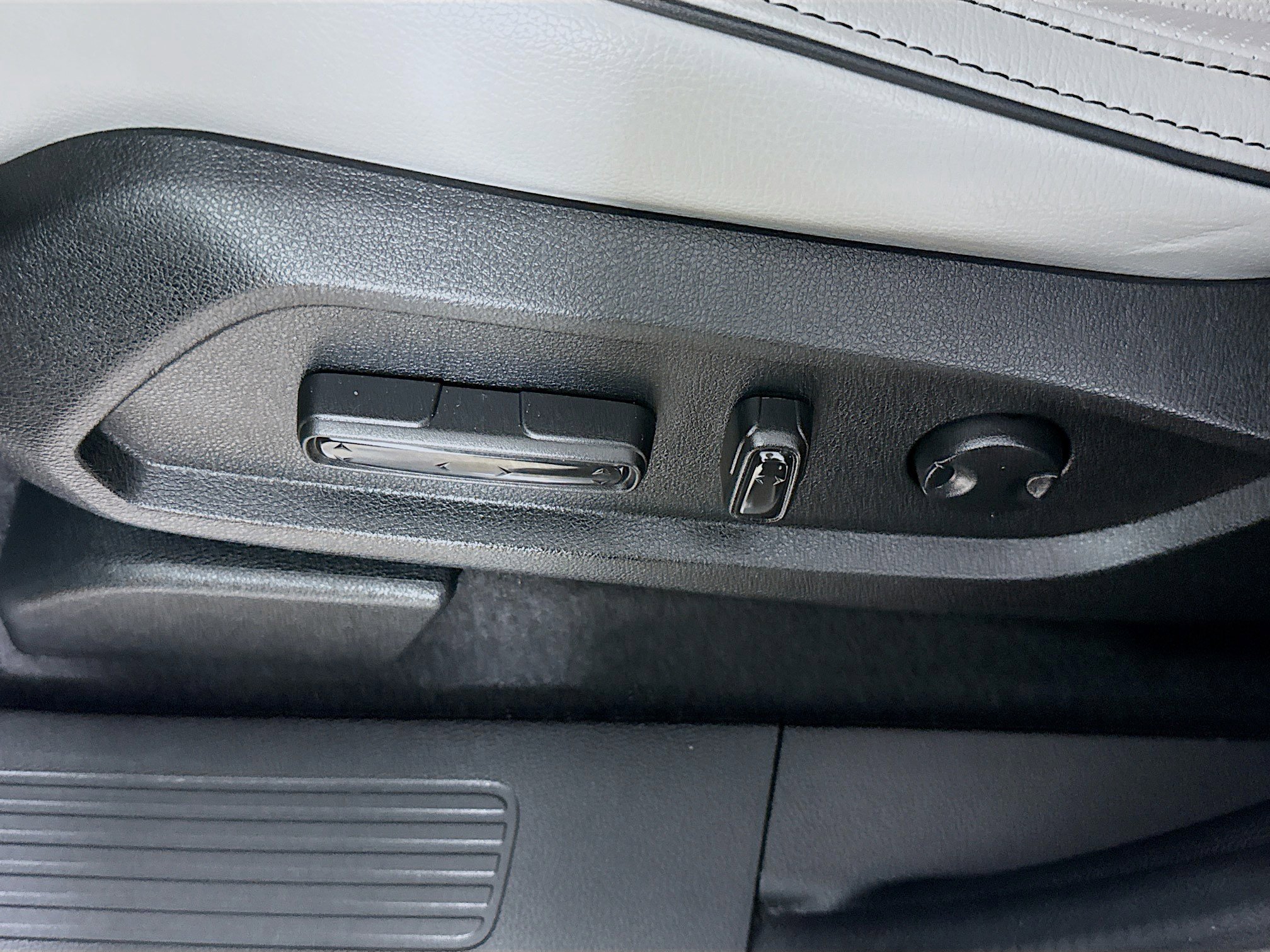 Certified 2023 Honda Pilot Elite image 24