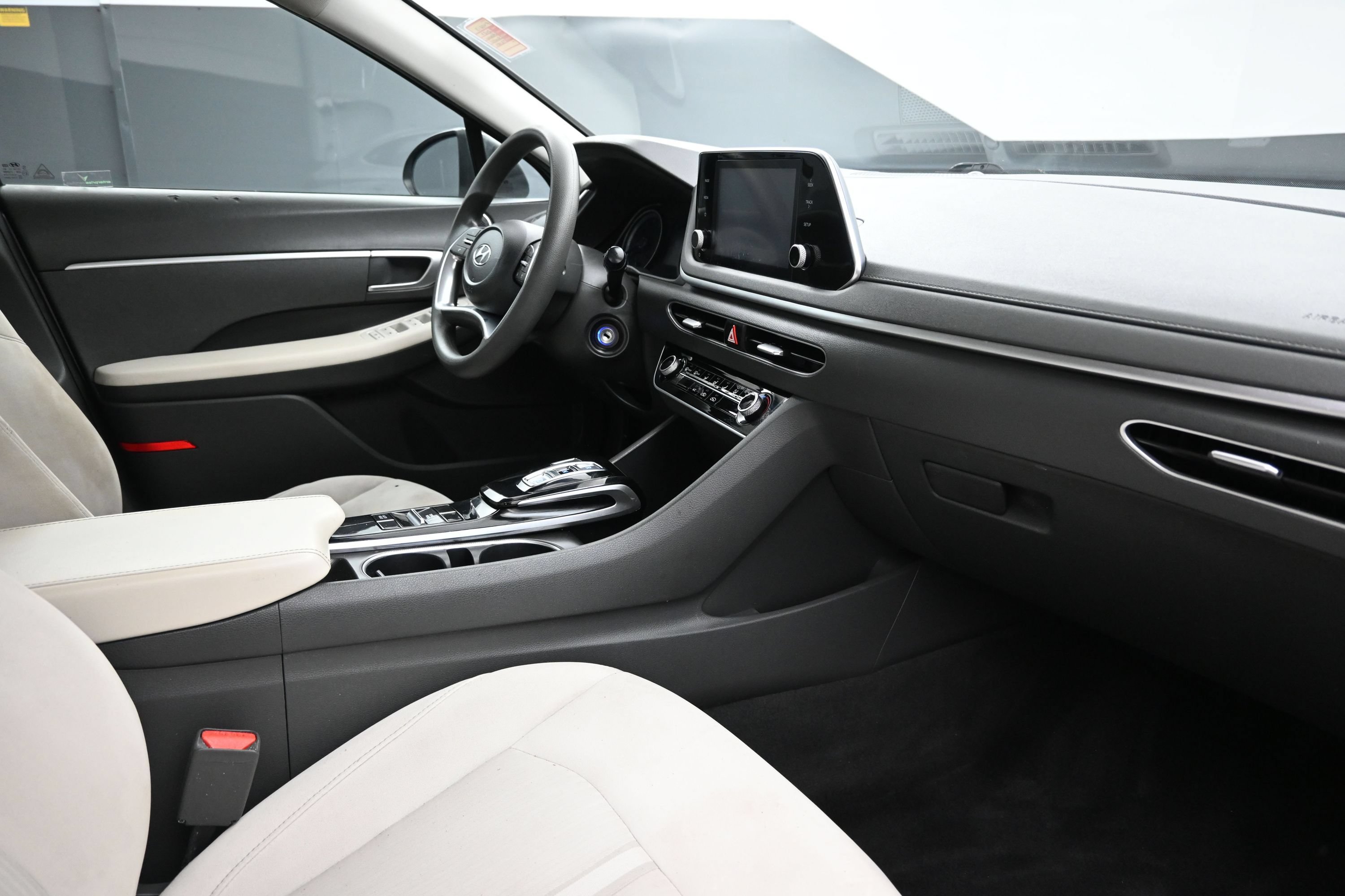 Certified 2023 Hyundai Sonata SE w/ Cargo Package FWD image 26