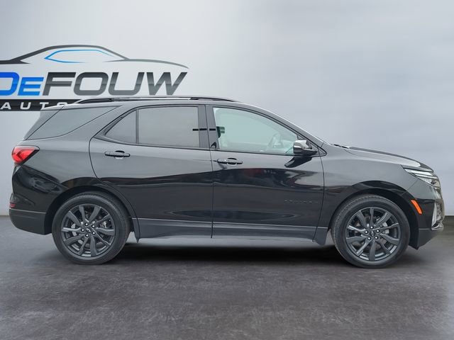 Used 2023 Chevrolet Equinox RS w/ RS Leather Package image 2