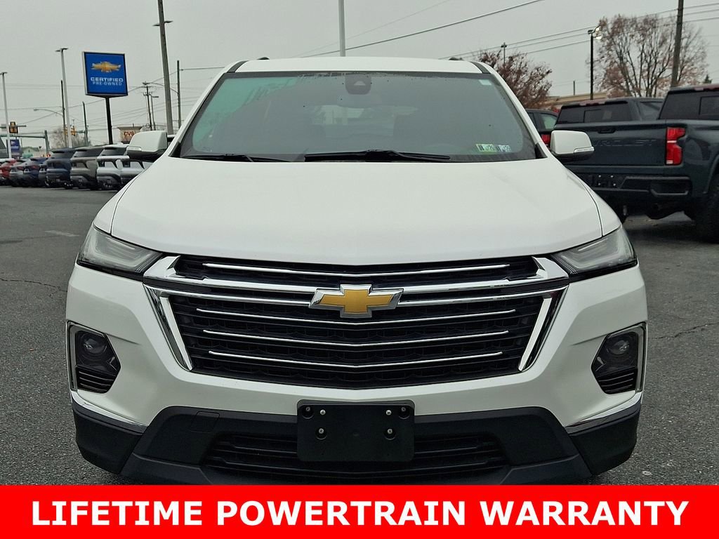 Used 2022 Chevrolet Traverse LT image 2