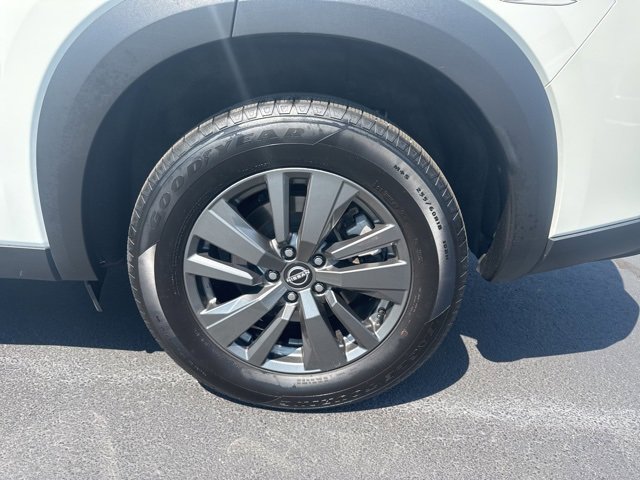 Used 2022 Nissan Pathfinder SV image 24