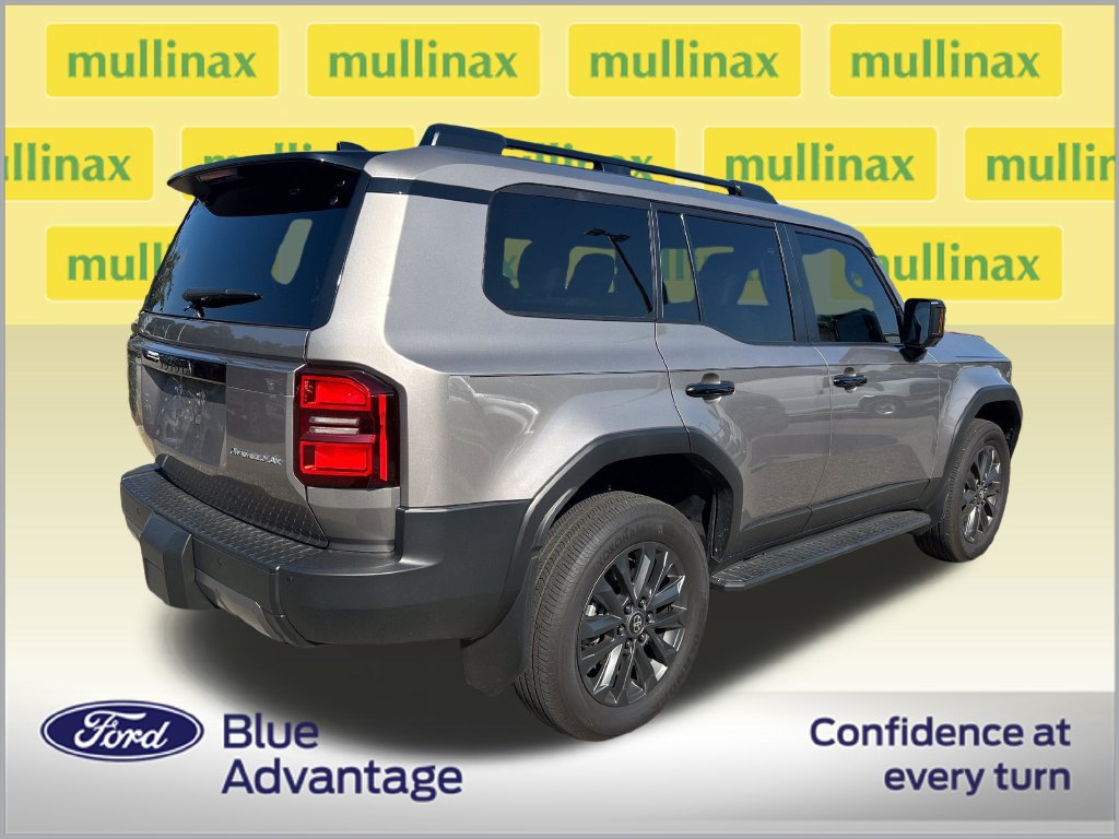 Used 2025 Toyota Land Cruiser w/ Premium Package AWD/4WD image 2