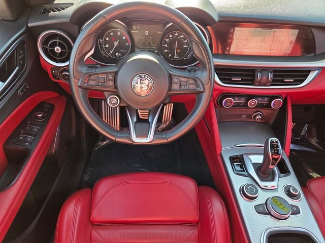 Used 2021 Alfa Romeo Stelvio Ti Sport AWD/4WD image 16