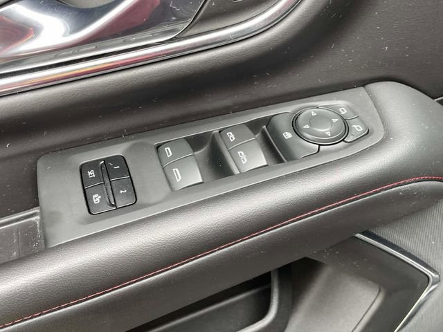 Used 2023 Chevrolet Suburban RST AWD/4WD image 18