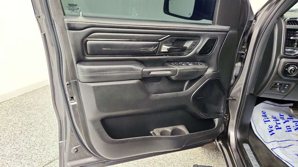 Used 2022 RAM 1500 Limited AWD/4WD image 11