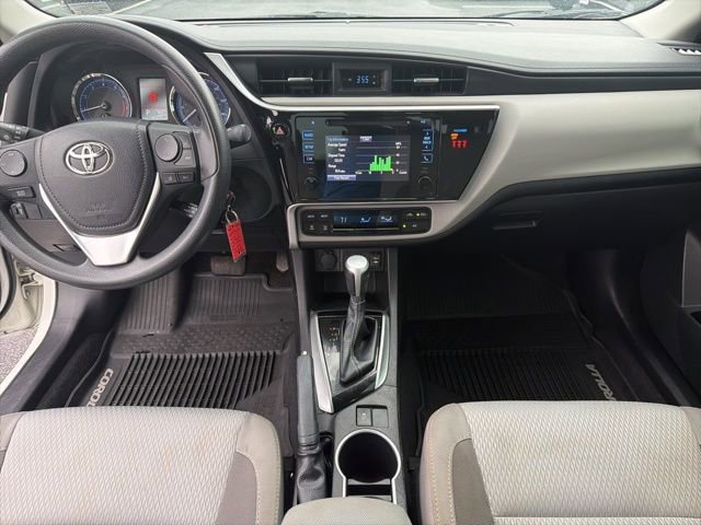 Used 2019 Toyota Corolla LE image 17