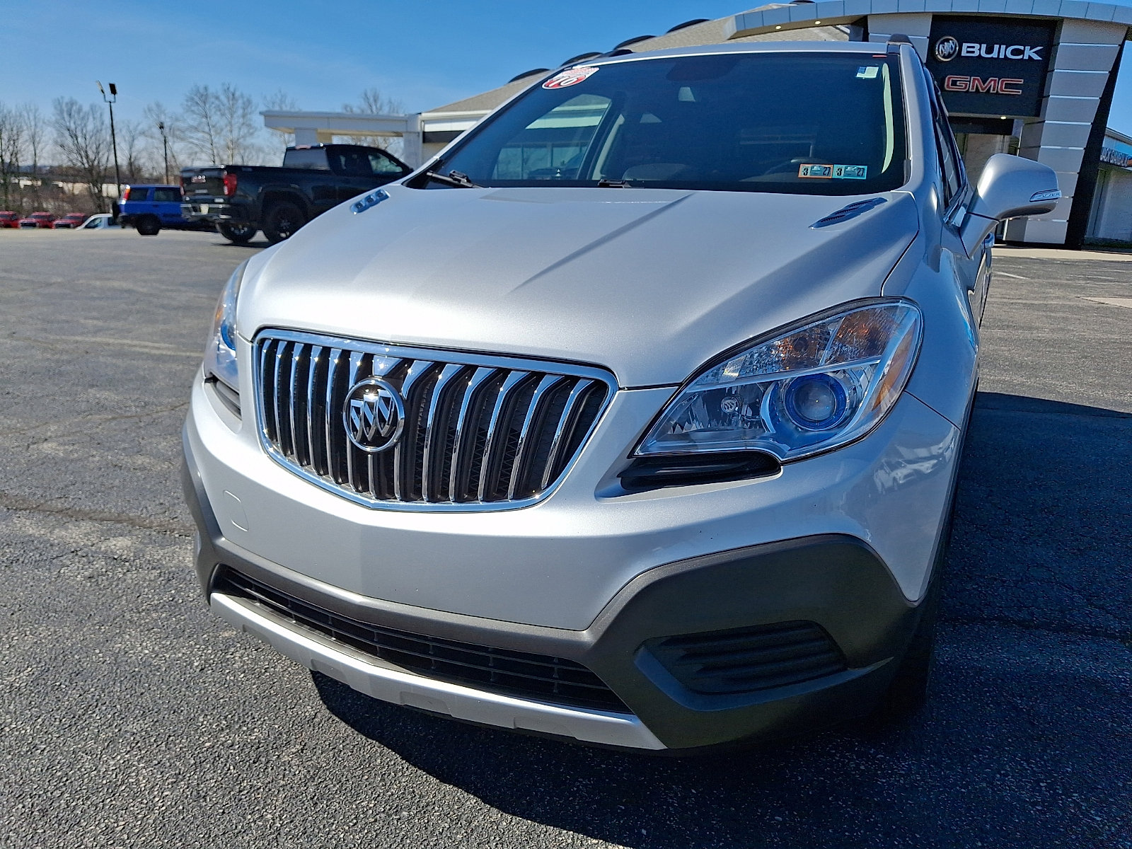 Used 2016 Buick Encore FWD image 5
