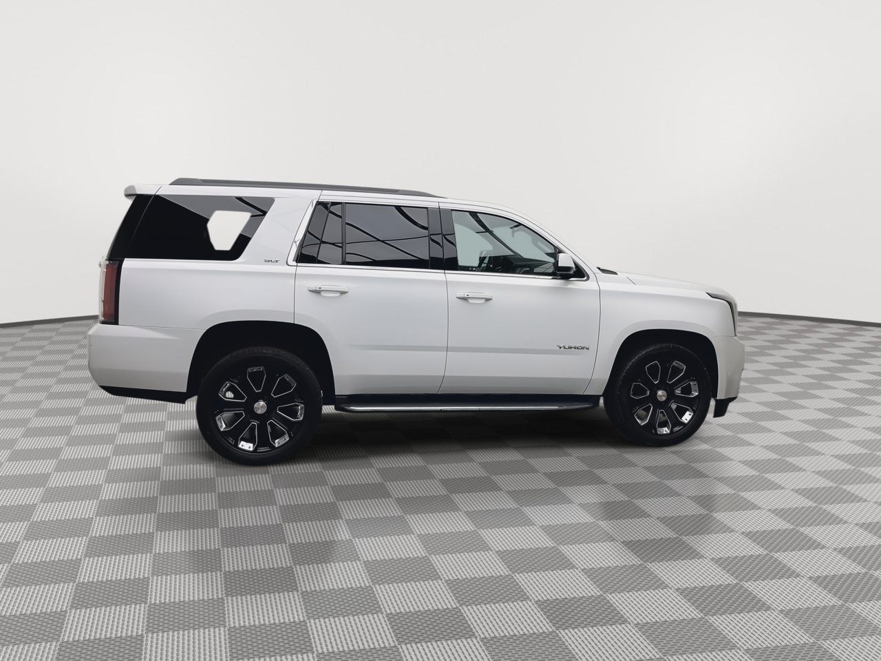 Used 2018 GMC Yukon SLT AWD/4WD image 40