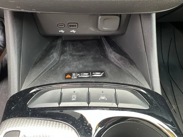 Used 2024 Buick Envista Avenir FWD image 32