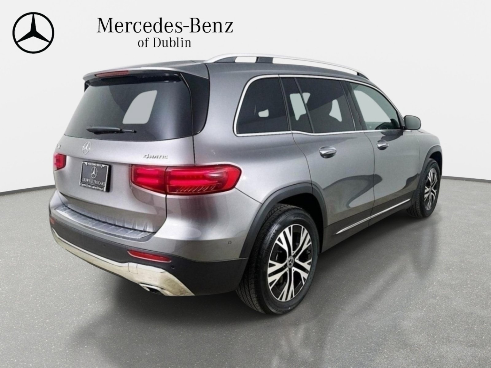 Used 2026 Mercedes-Benz GLB 250 4MATIC image 5