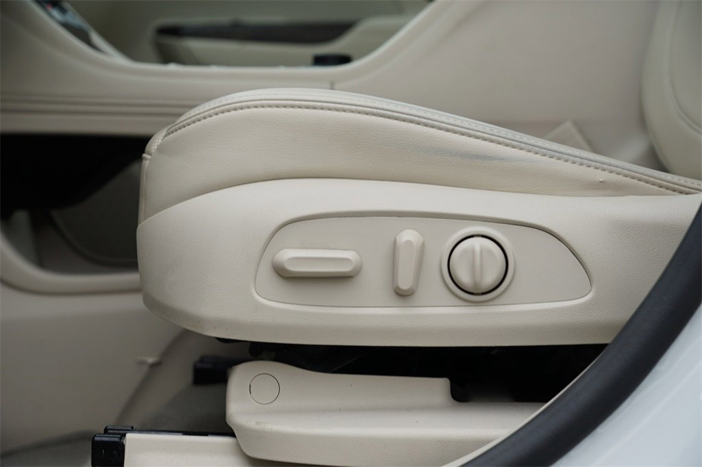 Used 2023 GMC Acadia Denali w/ Denali Ultimate Package image 18