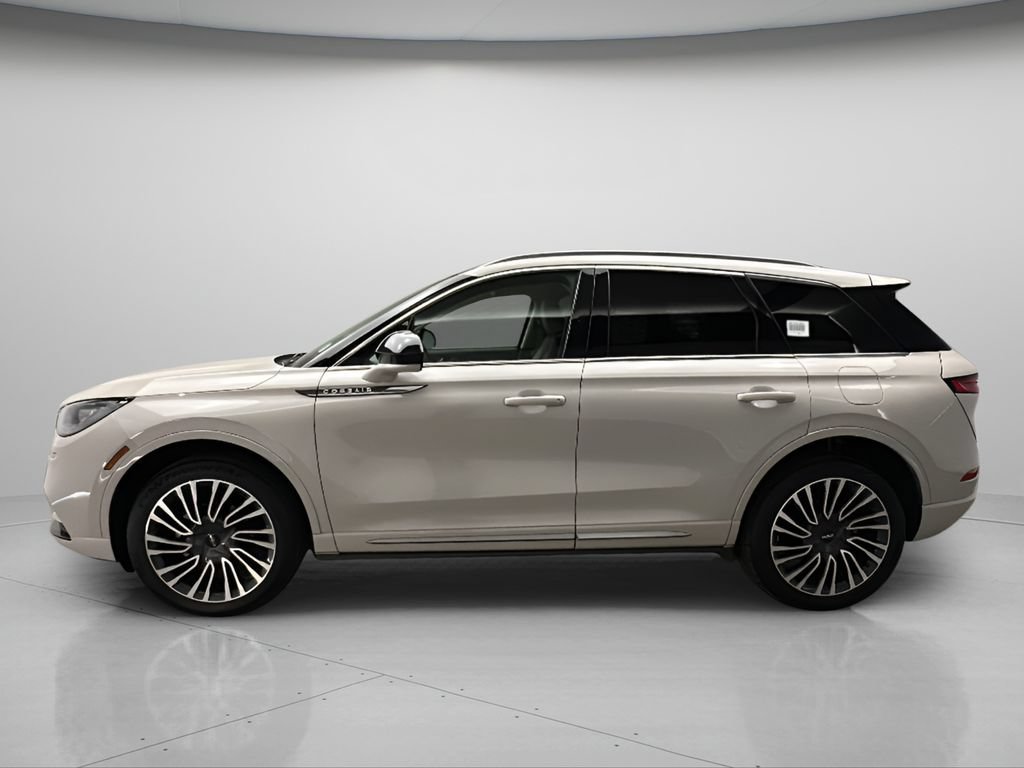 Used 2021 Lincoln Corsair AWD w/ Sport Package image 3